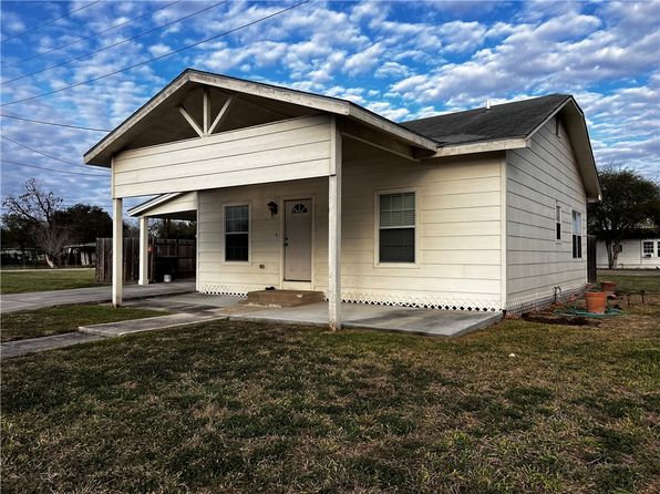 304 Peter St, Alice, TX 78332