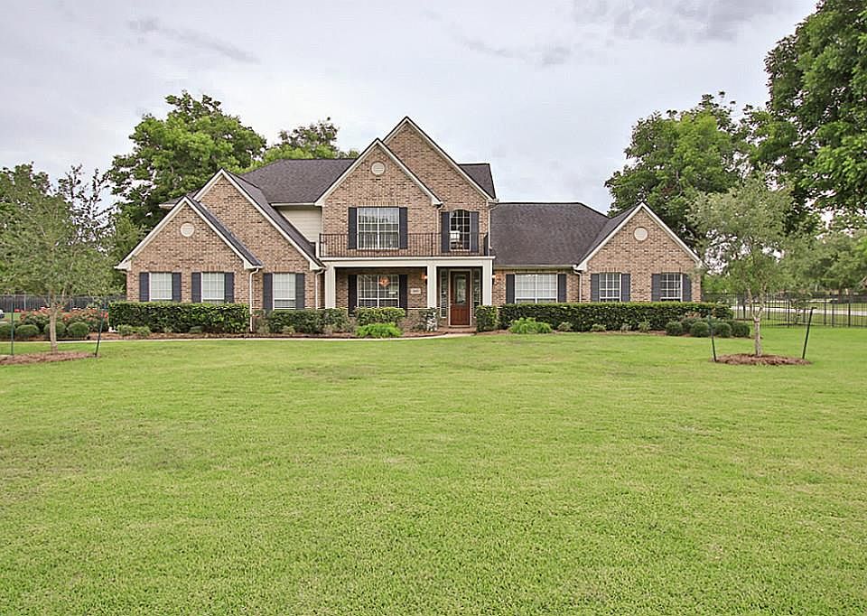 1st image of 2207 N Shadow Grove Ln