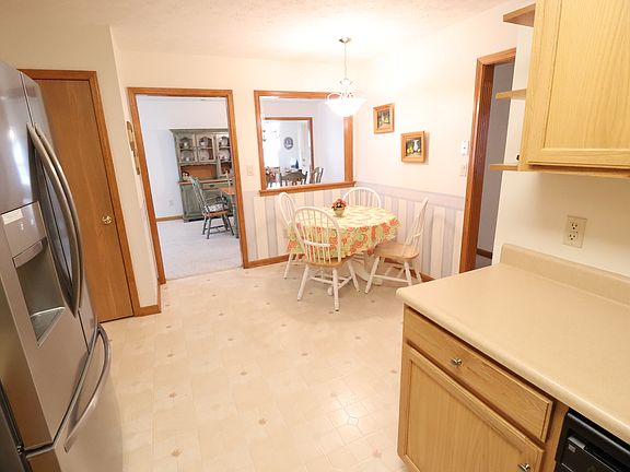 3rd image of 5410 Oak Harbor Ct