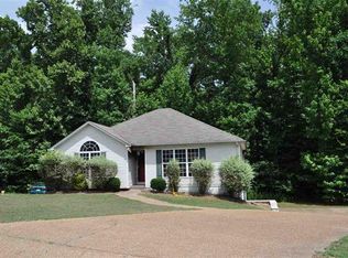 60 Old Oak Cres, Jackson, TN 38305