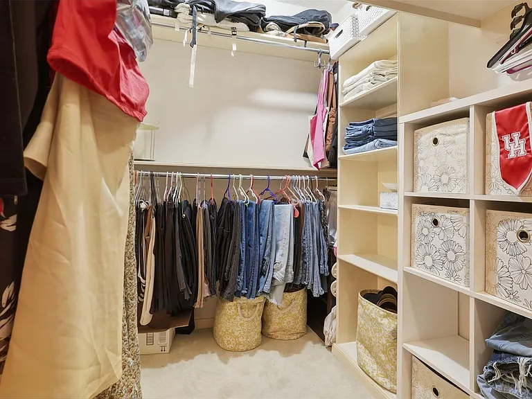 321 Champions Colony St #III — Photo 14