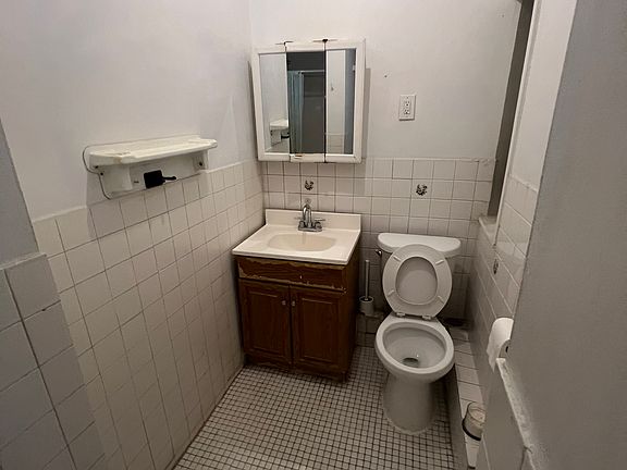 4th image of 14102 70th Ave #1R