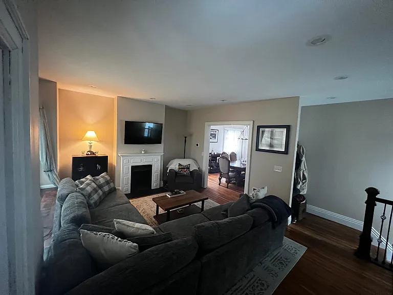 372 Baynes St #UPPER — Photo 1