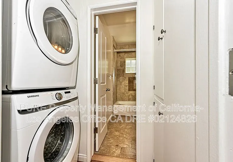 1527 Harvard St #2 — Photo 13