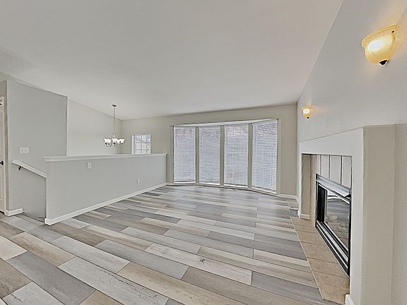 4th image of 8427 12th St NE