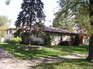 1356 E Lyn Ct, Homewood, IL 60430