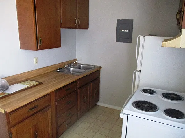 2 bed, $895 — Photo 4