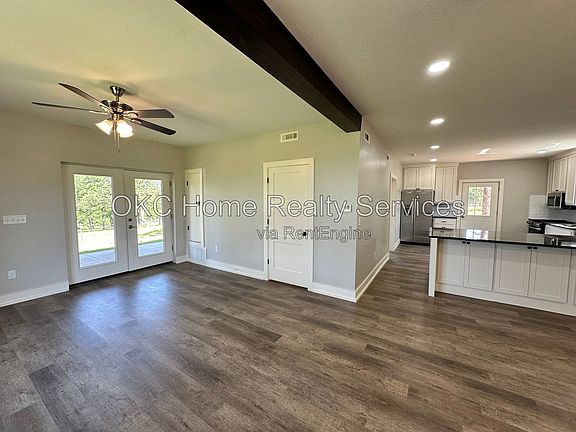 5th image of 14701 SE 36th St