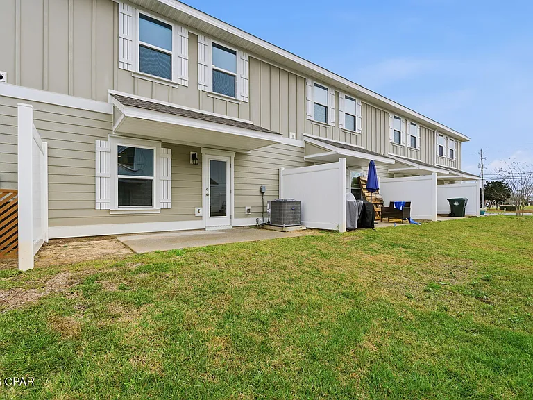 1678 Caleigh Ct — Photo 30