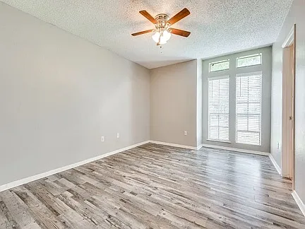 4045 Evergreen St — Photo 8