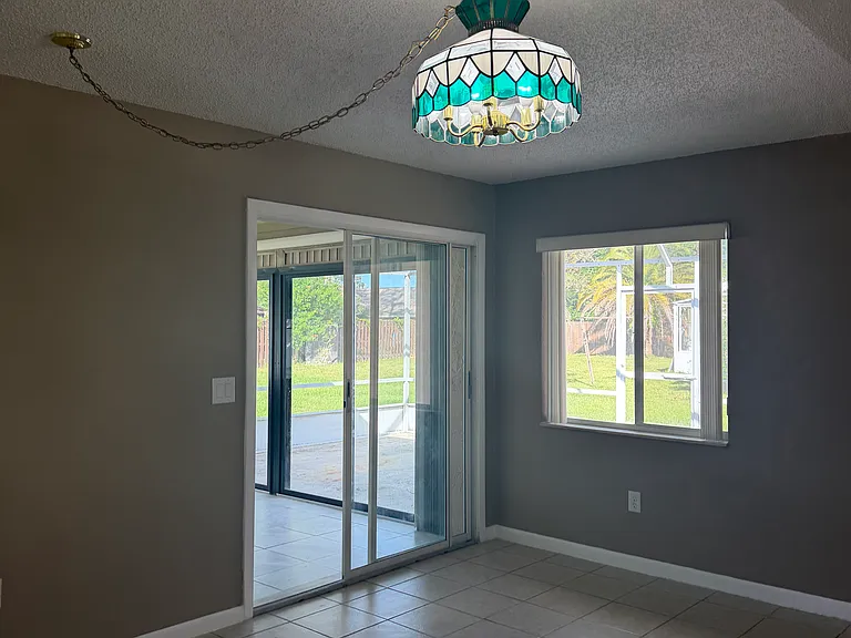 89 Westlee Ln — Photo 8