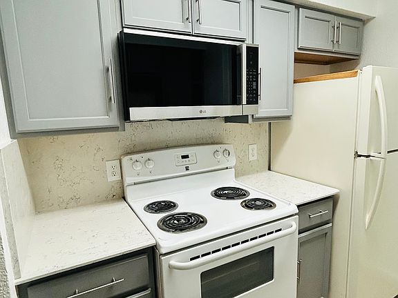 2nd image of 10211 Sugar Branch Dr