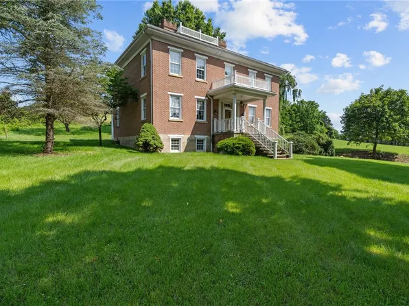 461 Hecla Rd, Mount Pleasant, PA 15666