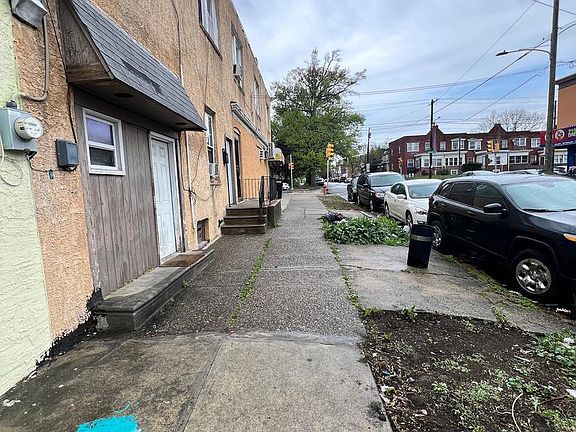 3rd image of 2506 S 72nd St