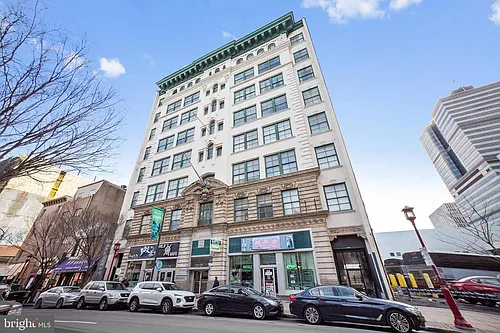 1010 Arch St #603 Photo 1