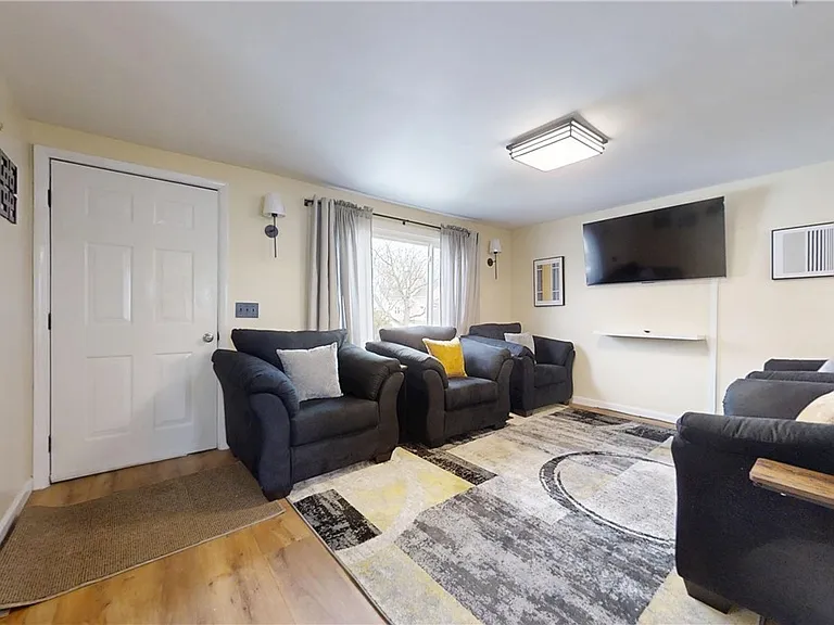 20 Mildred Dr #2 — Photo 8