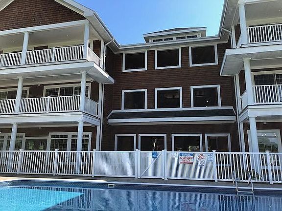 Club House and pool