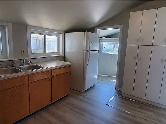 4th image of 152 Nassau St