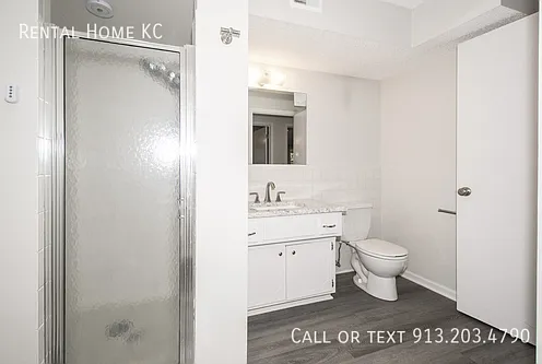 7800 Noland Rd — Photo 29