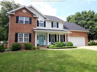 1204 Forest Dr, Hurricane, WV 25526