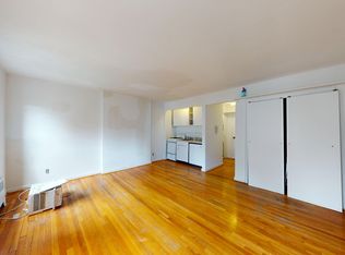 210 E 32nd St #3B, New York, NY 10016