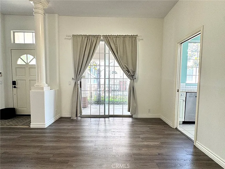 2938 Ballesteros Ln — Photo 5