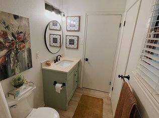 1503 Avenue K, Nederland, TX 77627