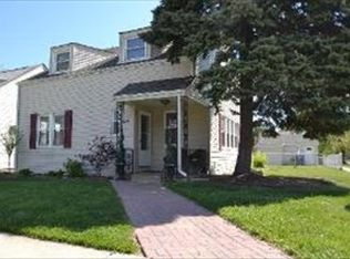 8755 S Sacramento Ave, Evergreen Park, IL