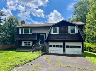 67 Harold Rd, Farmington, CT 06032