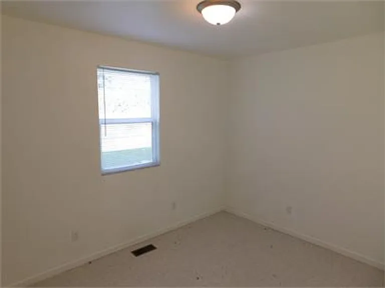 101 Bailey Mdws — Photo 16