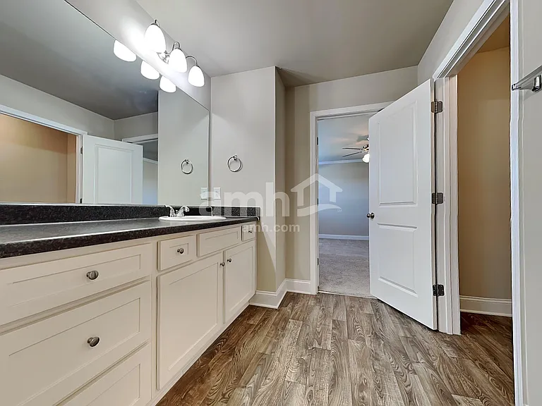 70 Orchard Ln — Photo 14