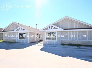 2221 Multi National #B, Harlingen, TX 78550