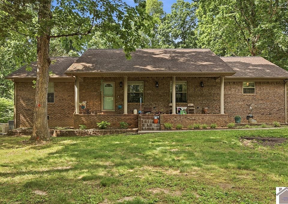 1st image of 303 Hico Rd