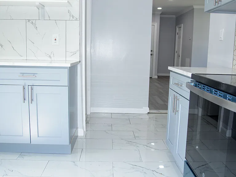 3230 Lexington Ave #13 — Photo 6