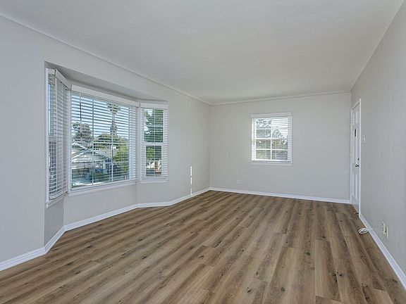 4th image of 765 Temple Ave APT 5