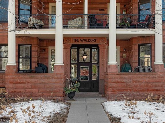 3rd image of 672 Summit Ave Unit 202
