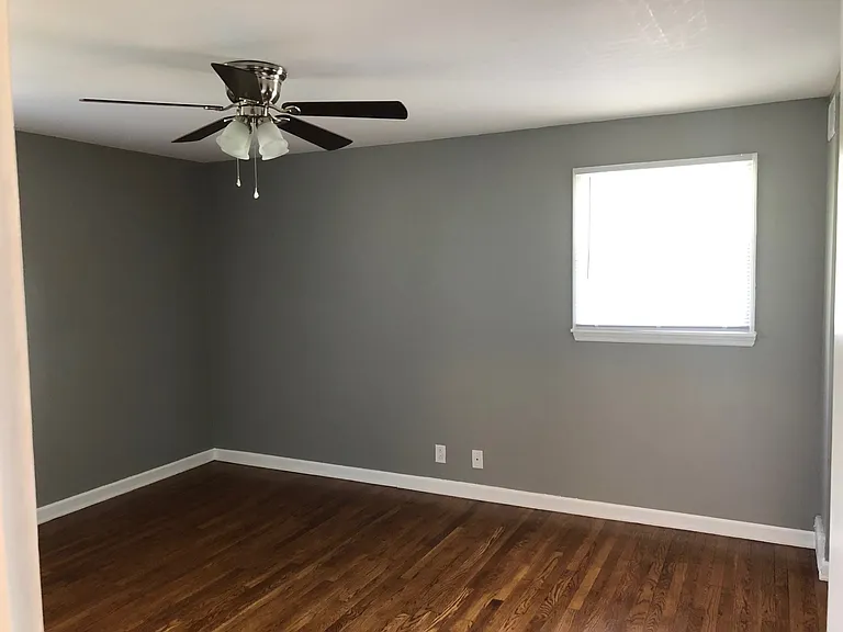 10557 Sharondale Rd — Photo 19