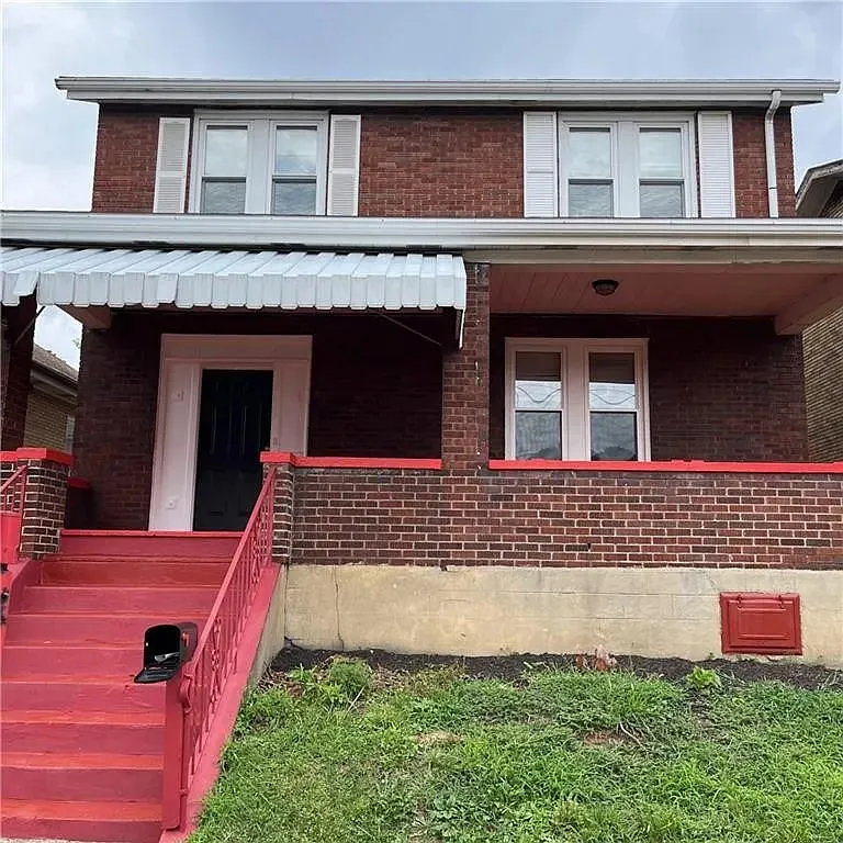 4 bed, 1.5 bath, 1792 sqft, $1,070 — Photo 1