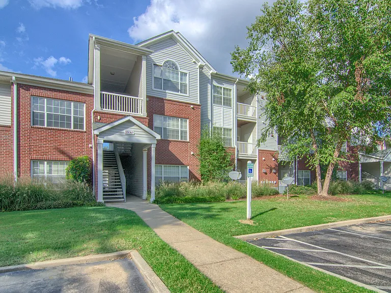 Enclave at Wolfchase — Photo 21