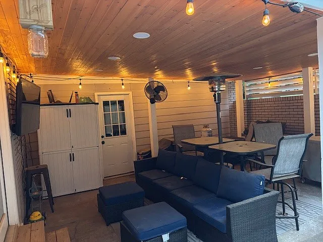 685 Fern St SE — Photo 17