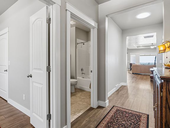 5th image of 6557 W Brunswick Dr