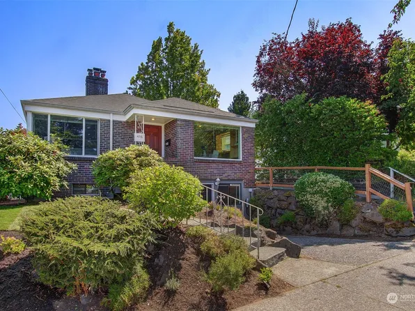 4216 33rd Avenue W, Seattle, WA 98199