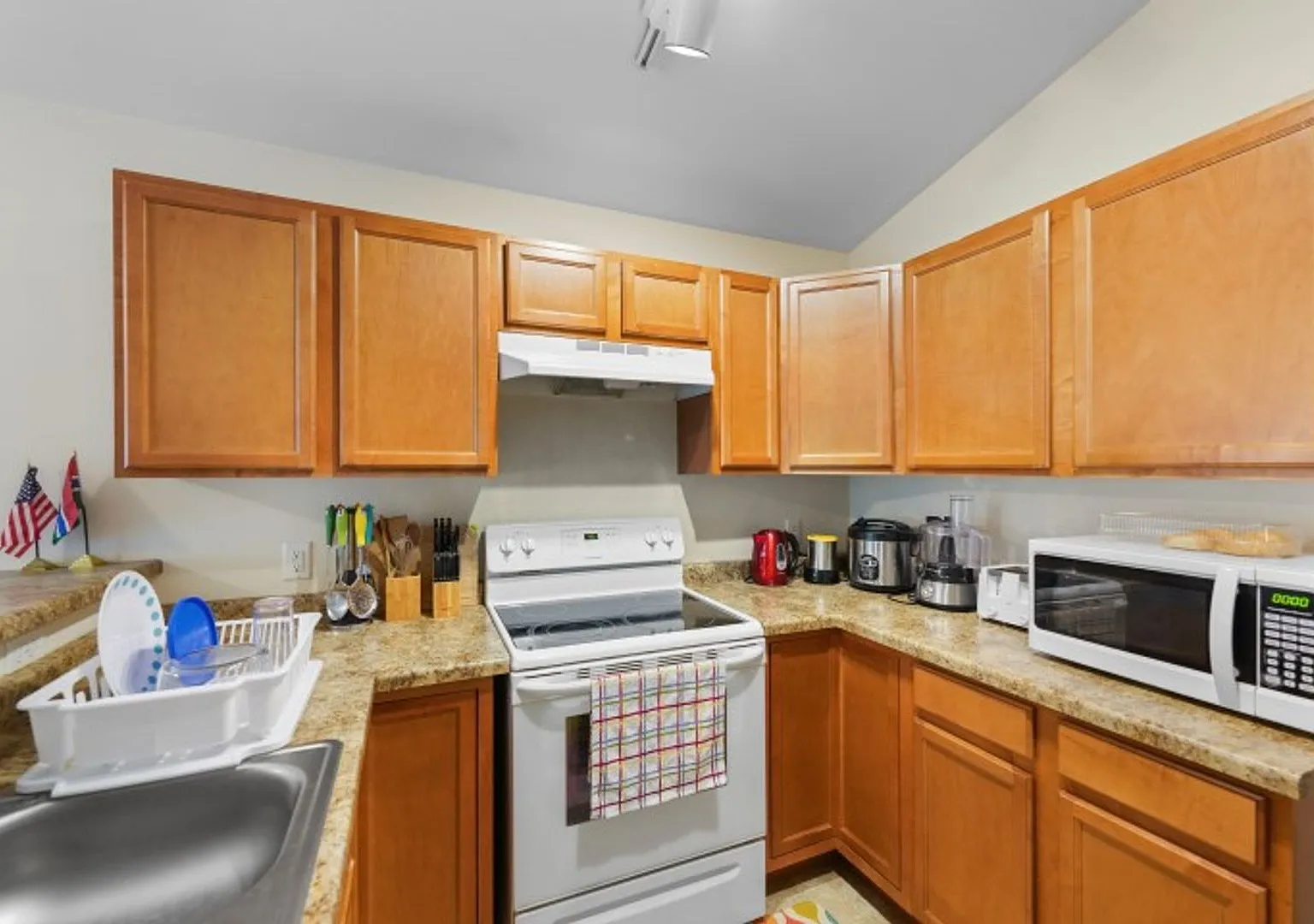 5034-5038-5042 Siggelkow Rd — Photo 4