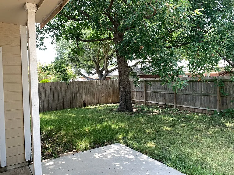 947 River Rock — Photo 28