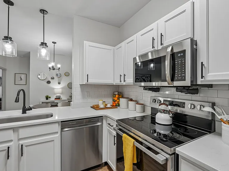 Reserve at Williams Glen — Photo 13