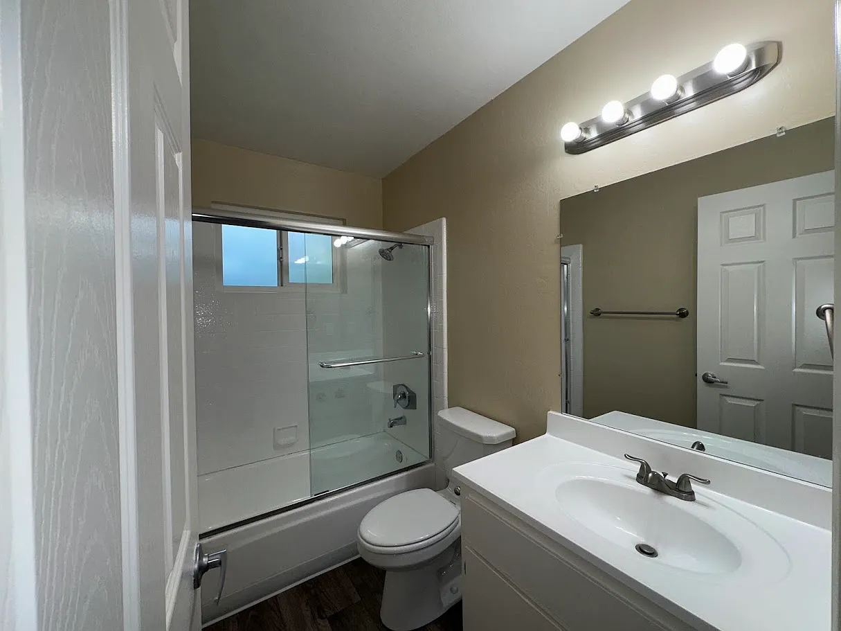 2 bed, 1.5 bath, 800 sqft, $3,195 — Photo 4