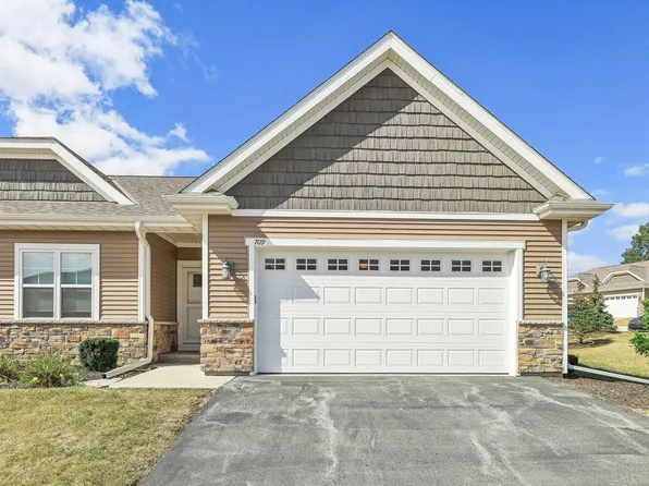 709 Keystone DRIVE #903, Waukesha, WI 53189