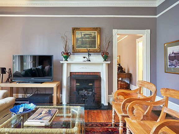 4th image of 102 James St