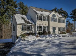 8 Abbey Rd, Salem, NH 03079