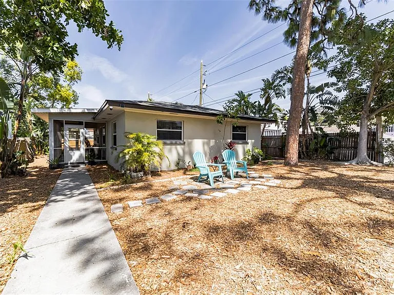 418 Lebeau St — Photo 1